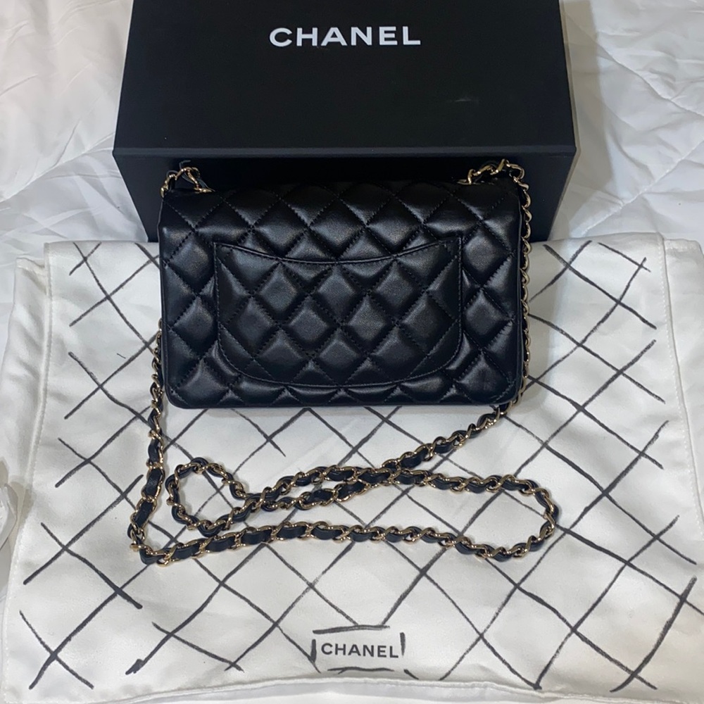 NEW CHANEL MINI CLASSIC FLAP BAG - Picture 16 of 16